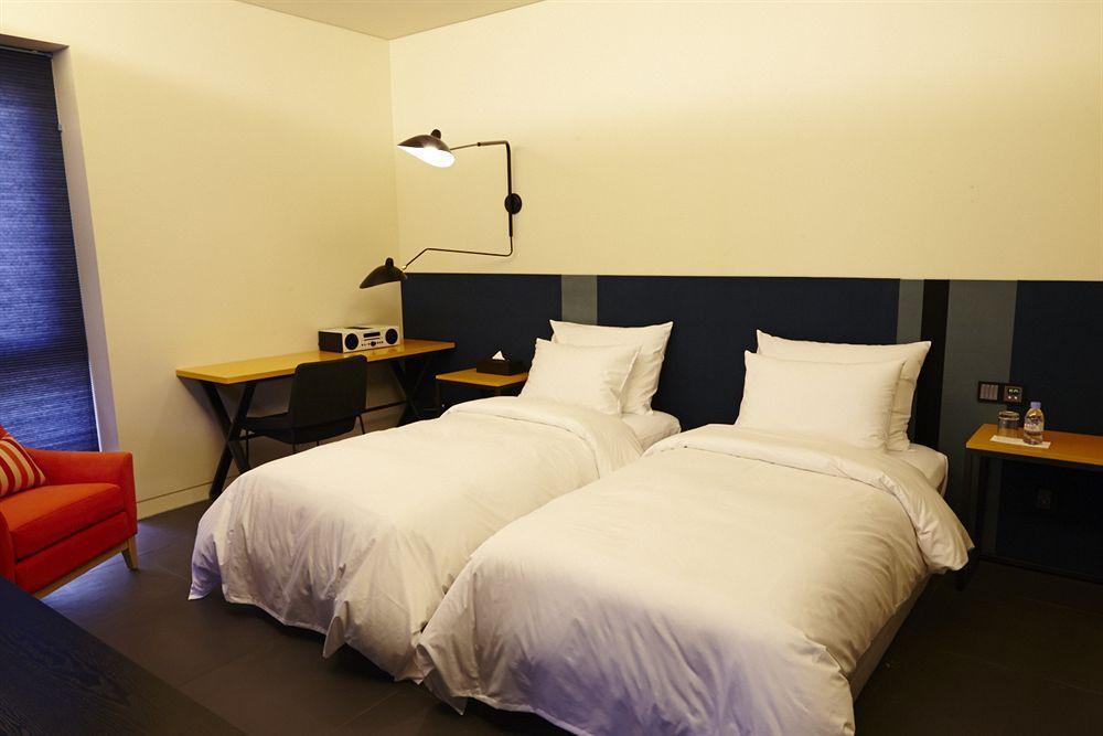 Hotel Lacky Daejeon Bagian luar foto